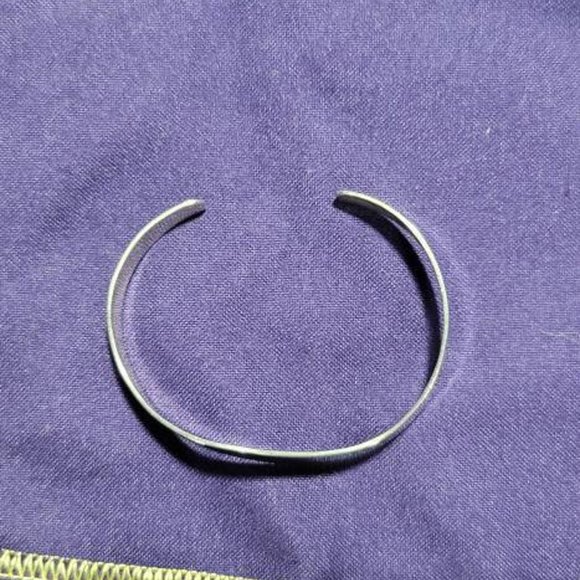 James Avery Bracelet RETIRED Avery Silver Wavy Cuff Bracelet FREE Shipping main image 3